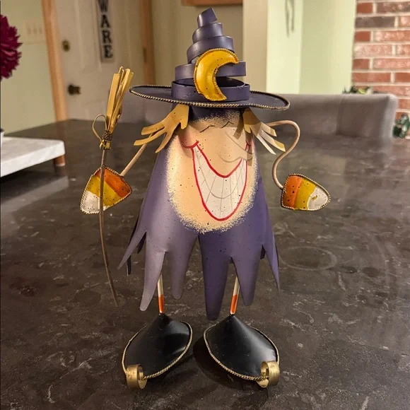 Metal Witch Figurine with Moon Hat - Picture 1 of 4